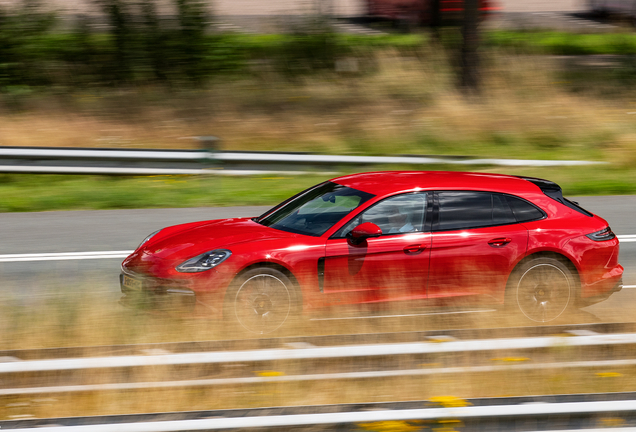 Porsche 971 Panamera GTS Sport Turismo