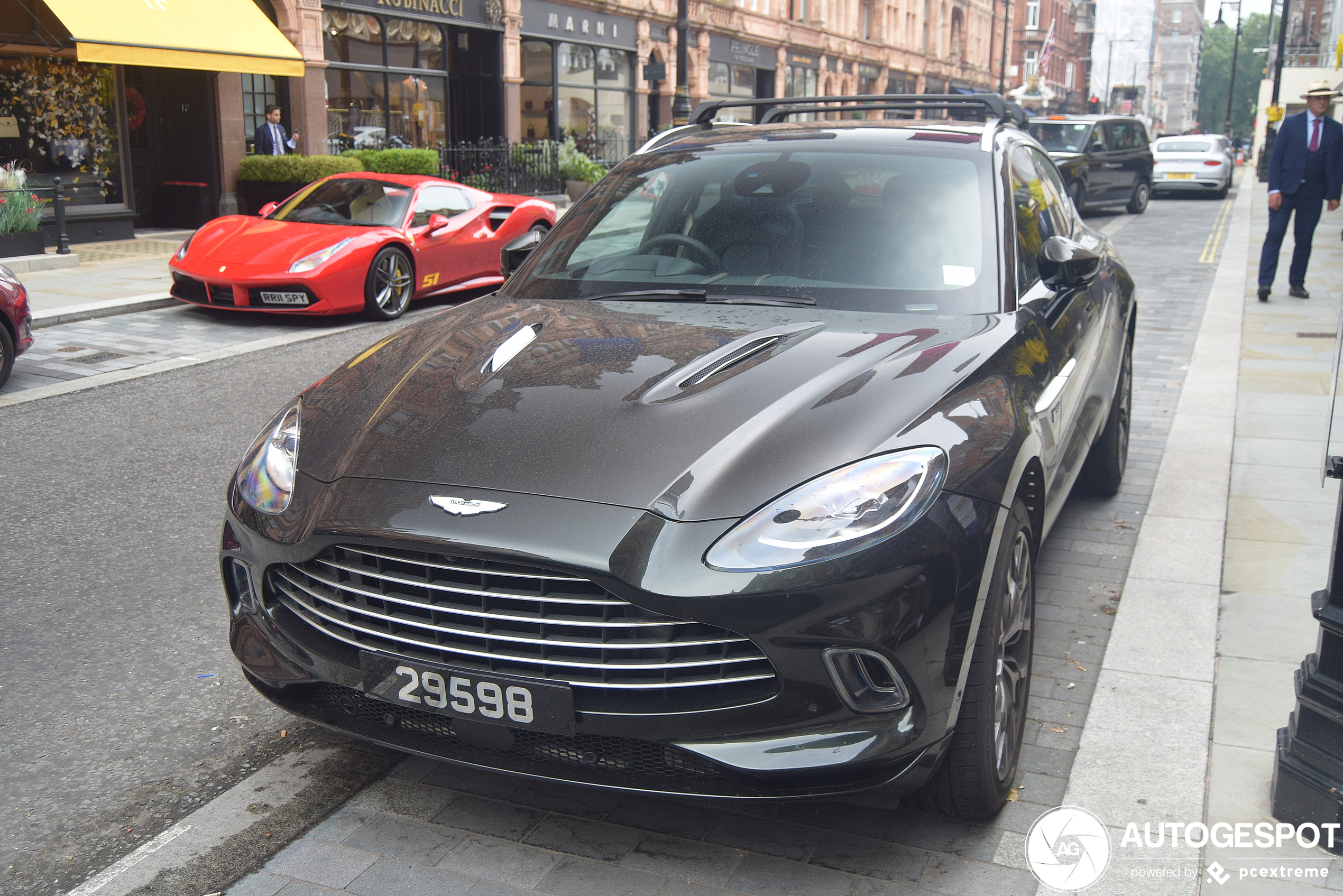 Aston Martin DBX