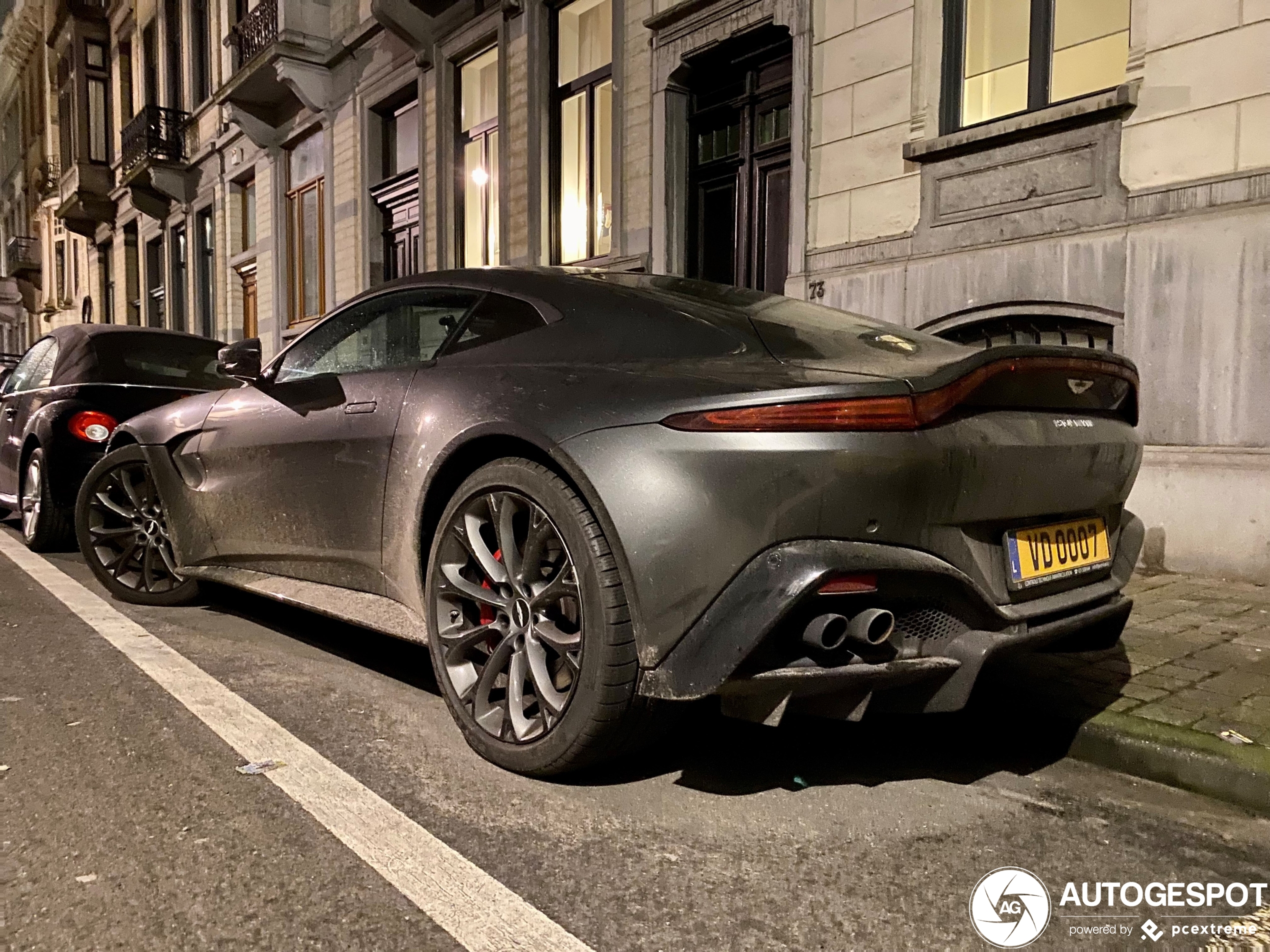 Aston Martin V8 Vantage 2018