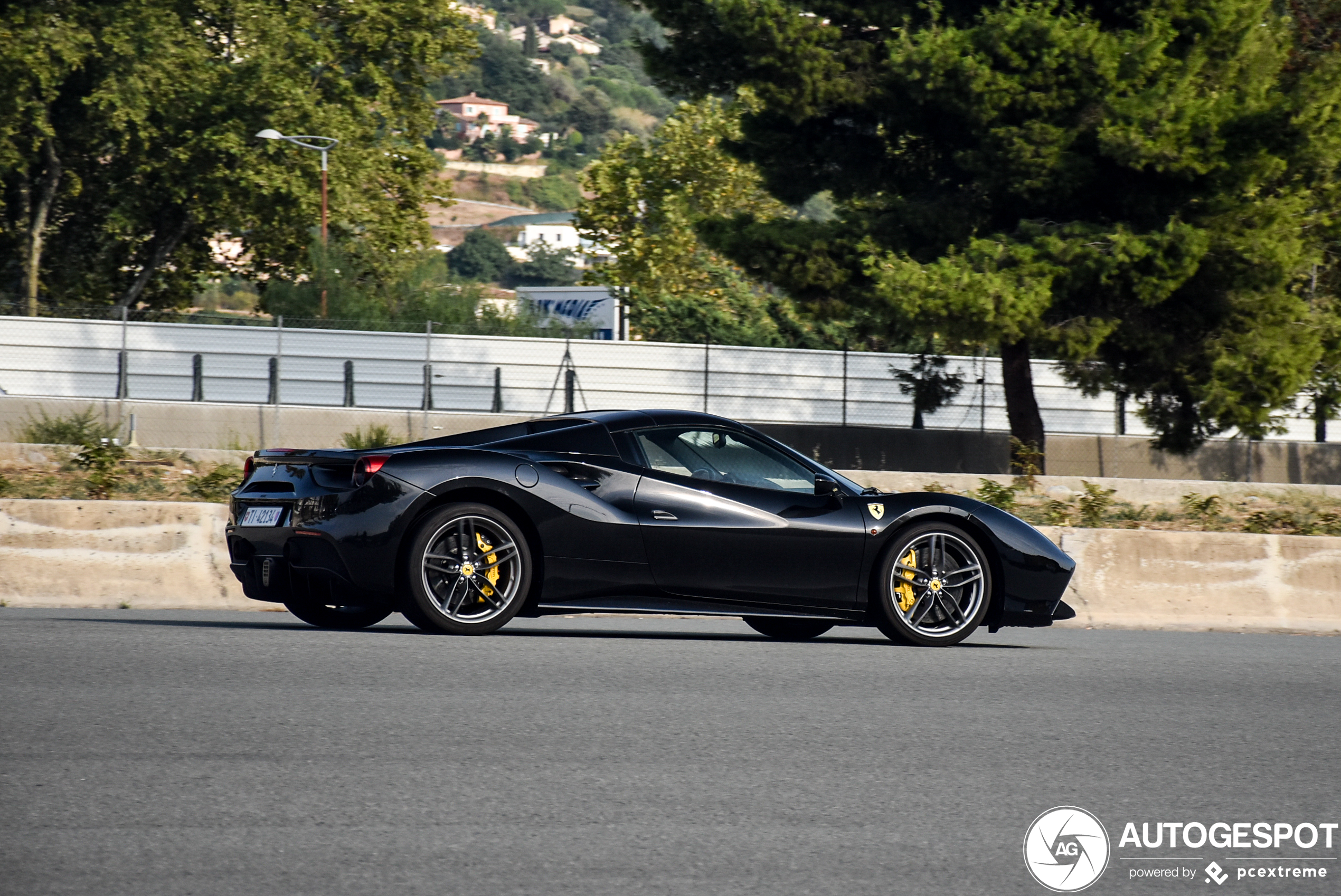 Ferrari 488 Spider