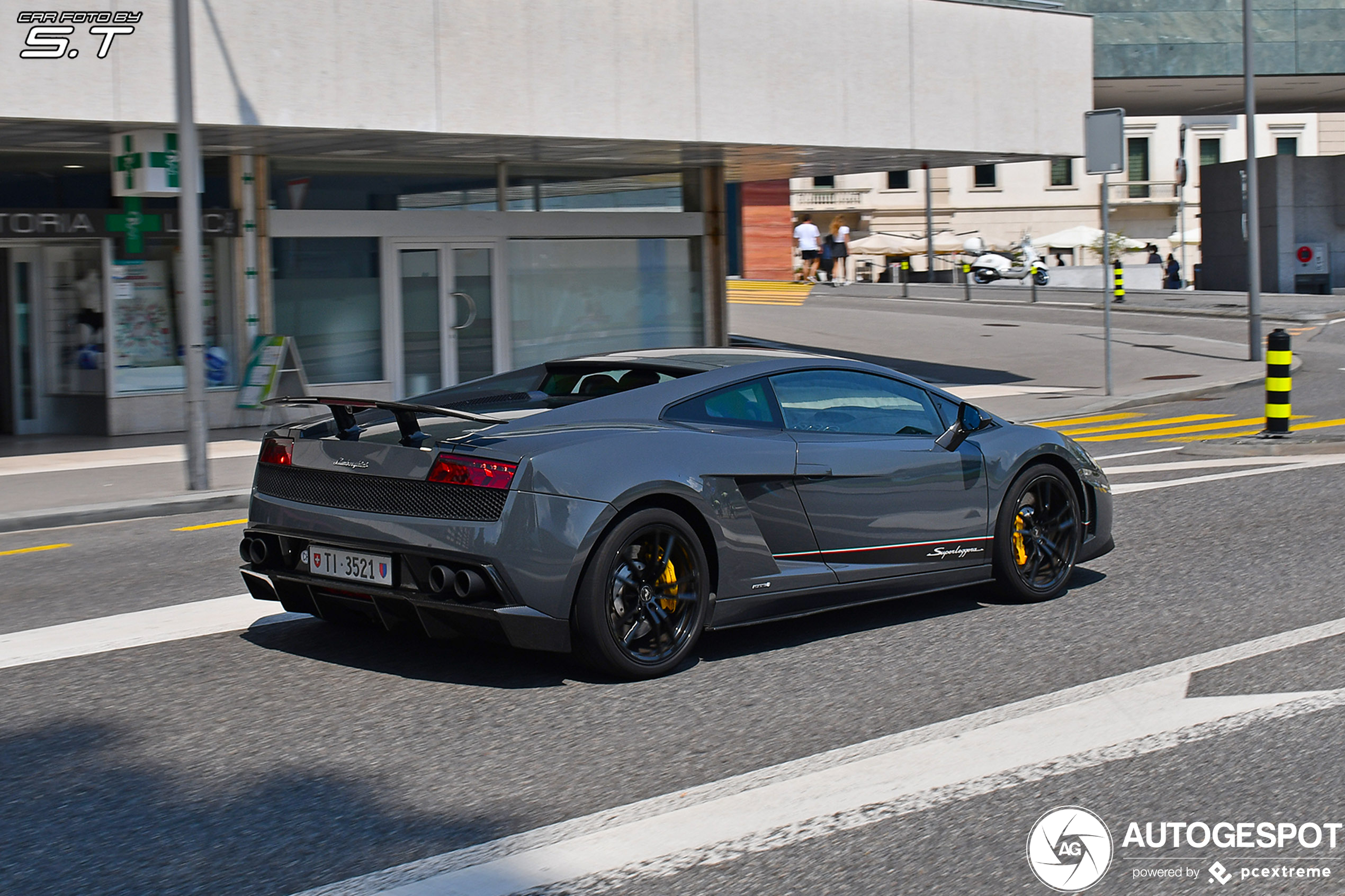 Lamborghini Gallardo LP570-4 Superleggera