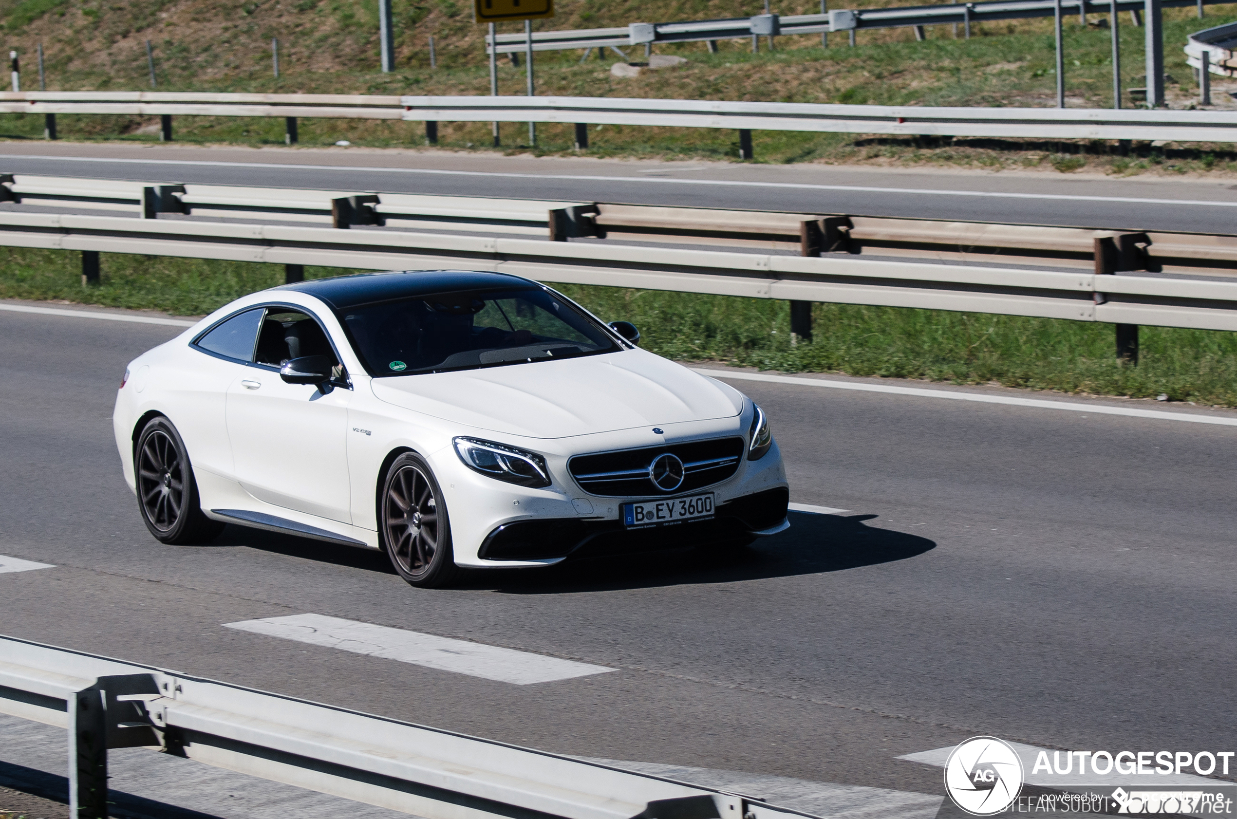 Mercedes-AMG S 63 Coupé C217