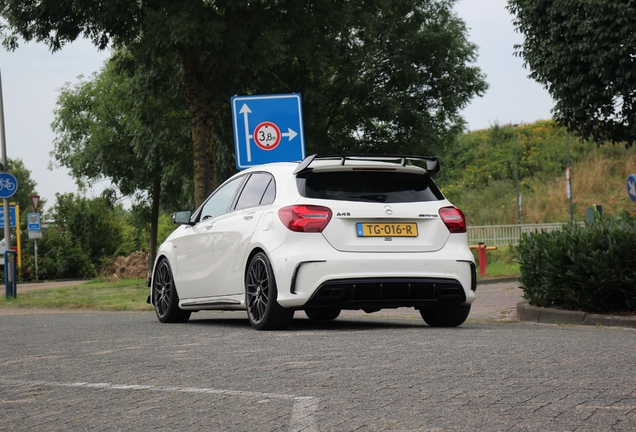 Mercedes-AMG A 45 W176 2015