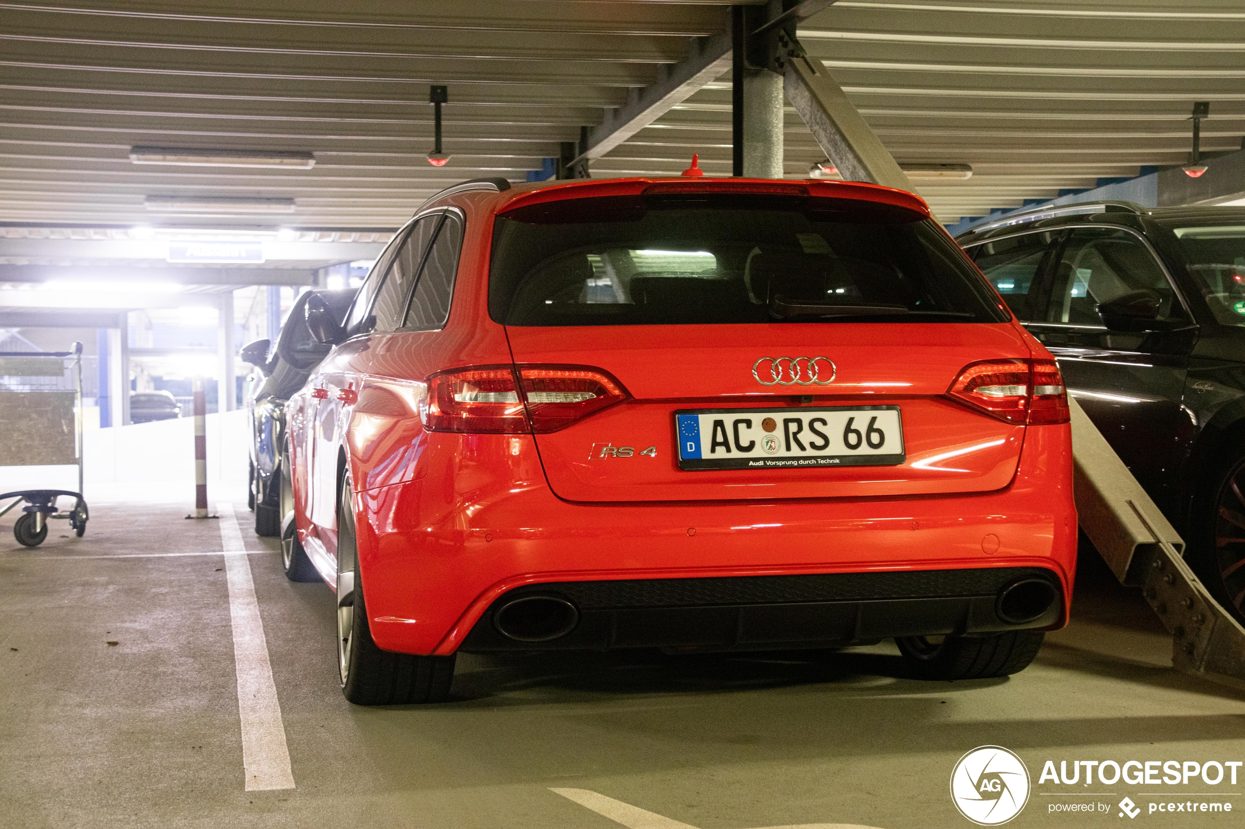 Audi RS4 Avant B8