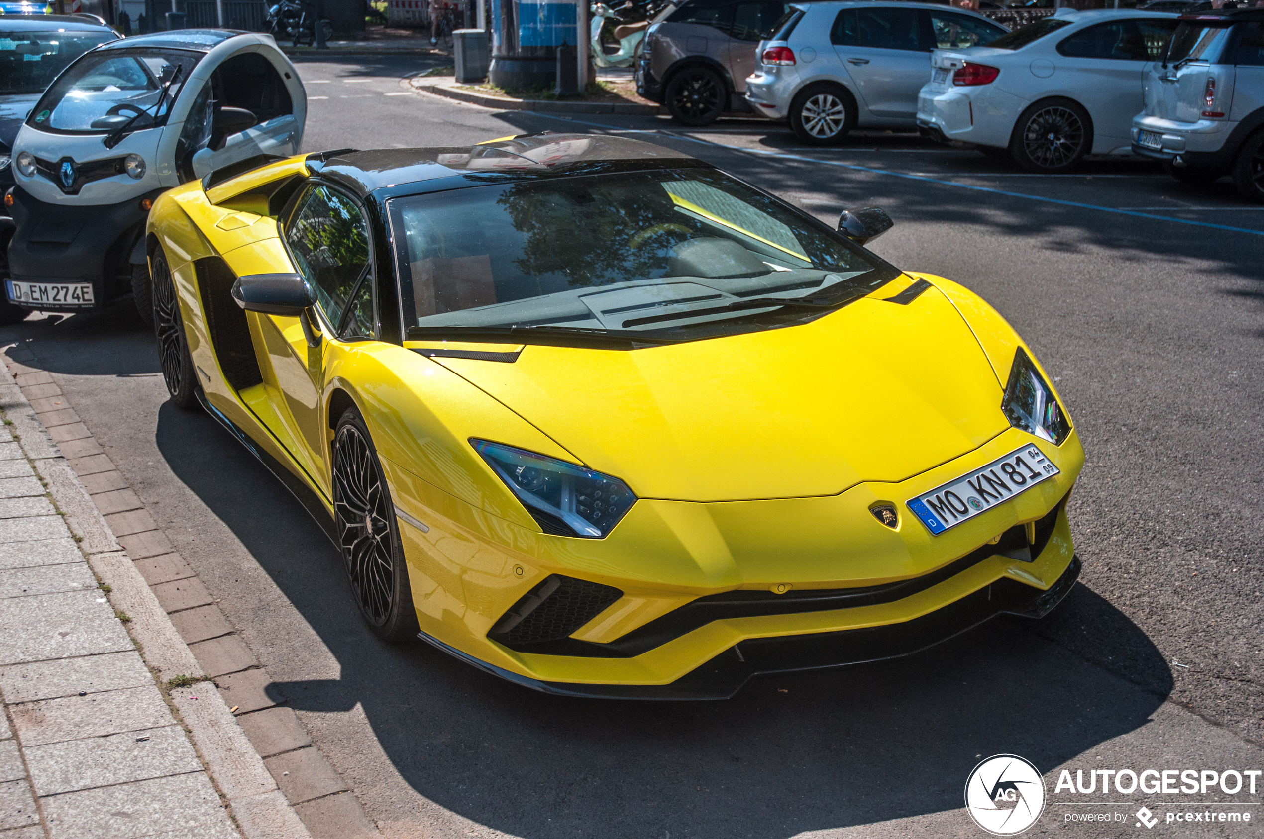 Lamborghini Aventador S LP740-4 Roadster