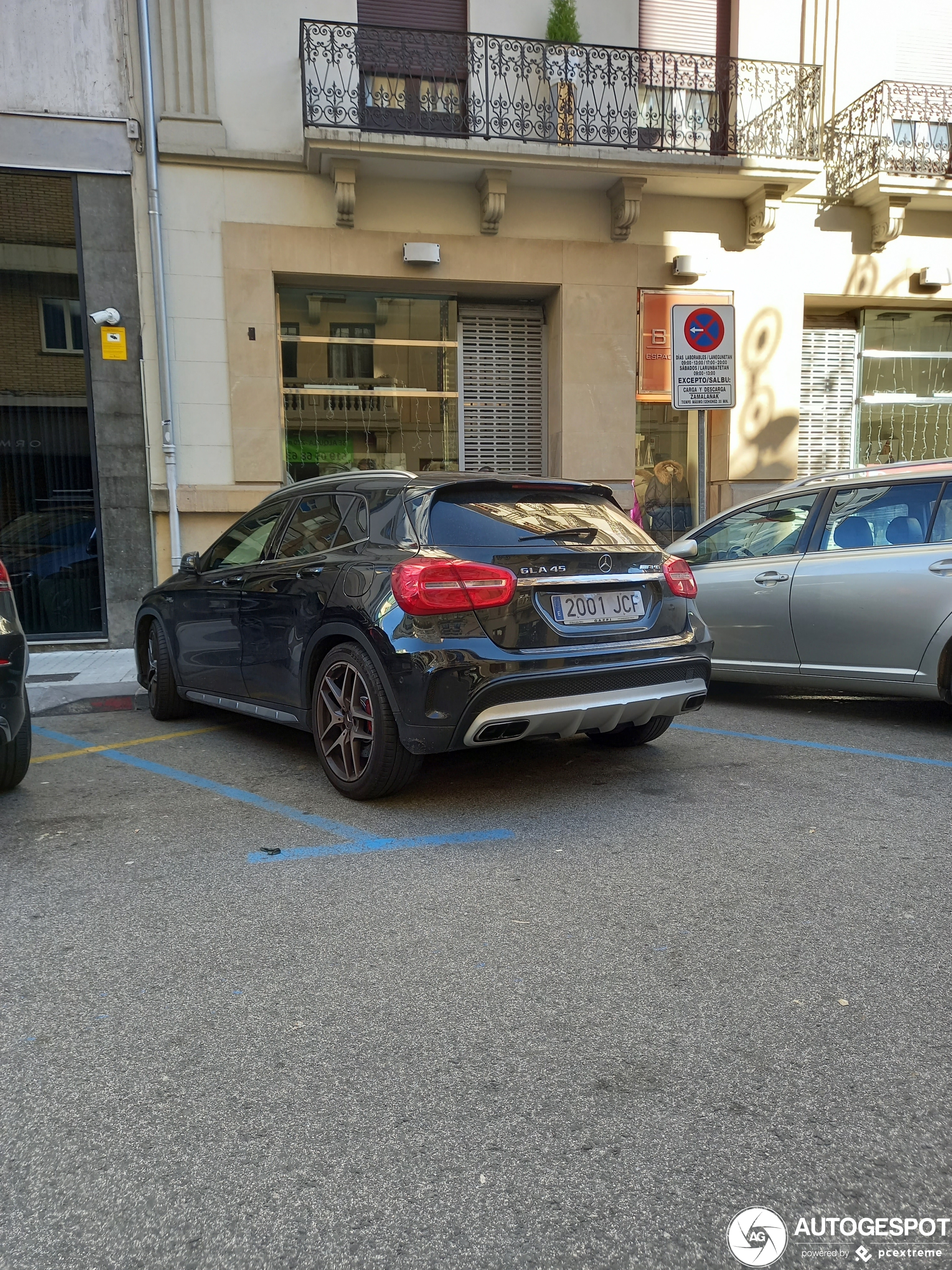 Mercedes-Benz GLA 45 AMG X156