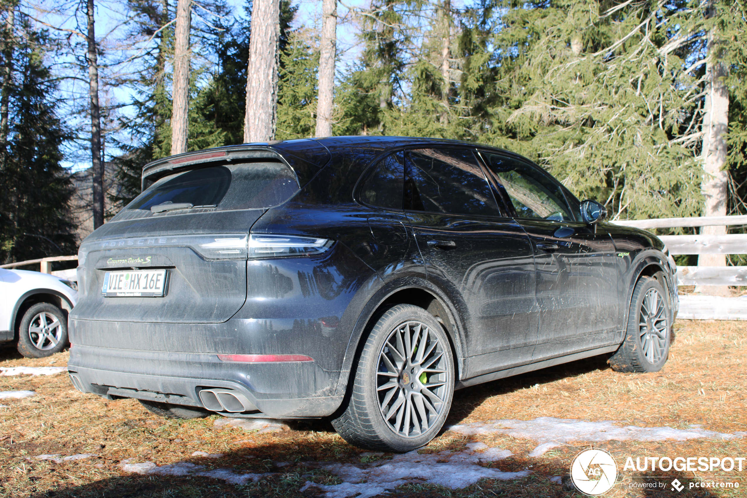 Porsche Cayenne Turbo S E-Hybrid