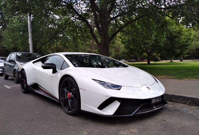 Lamborghini Huracán LP640-4 Performante