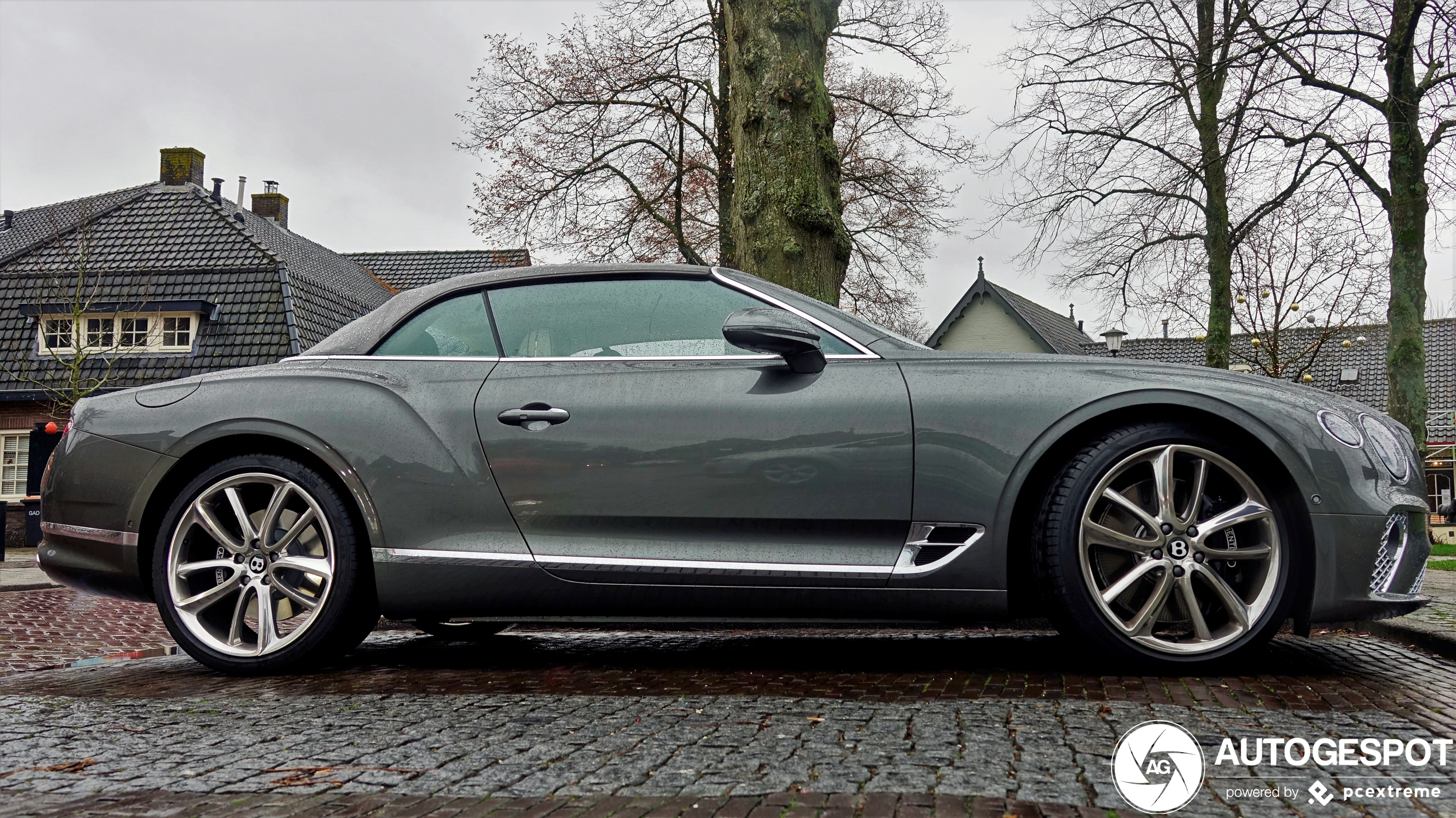 Bentley Continental GTC V8 2020