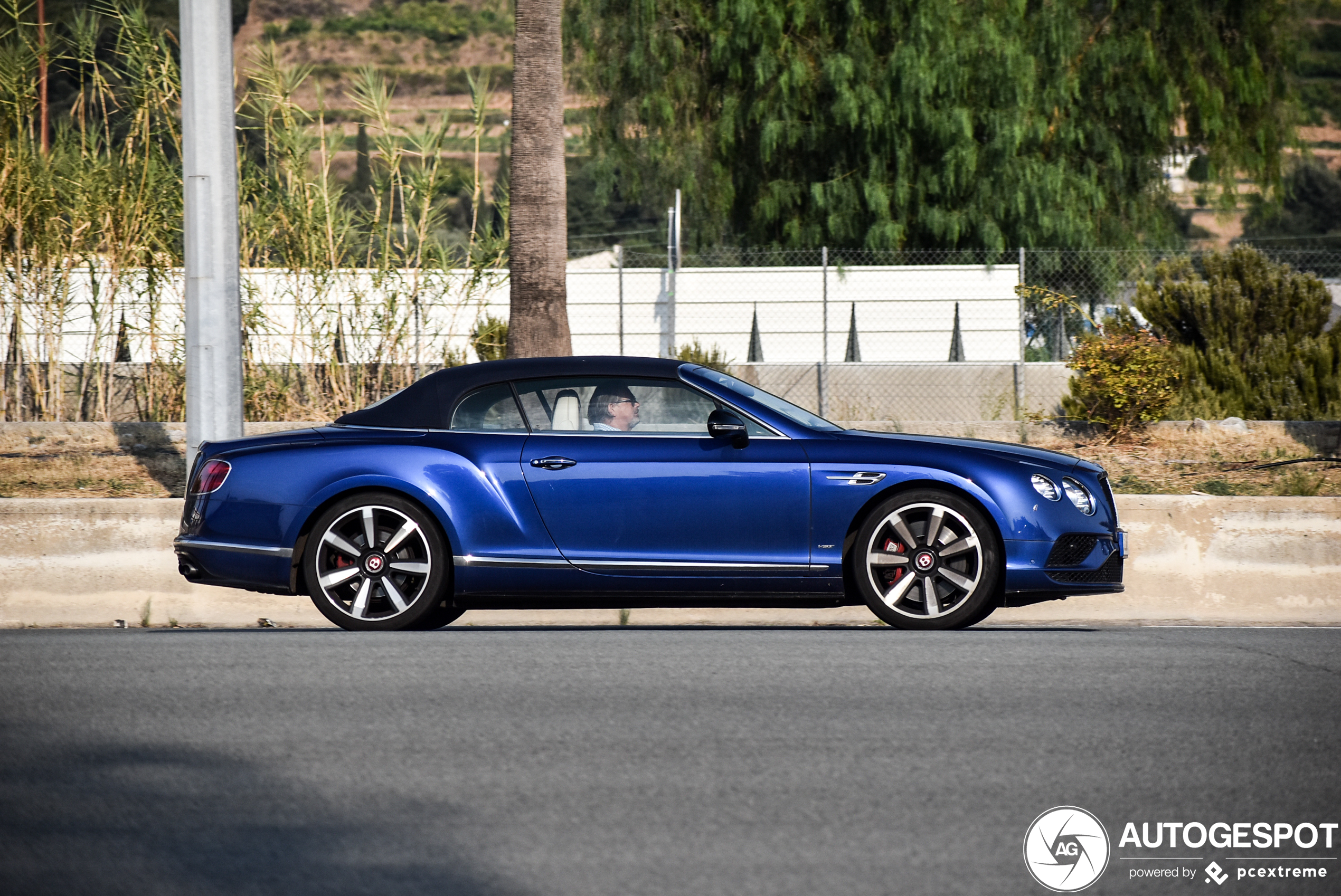 Bentley Continental GTC V8 S 2016