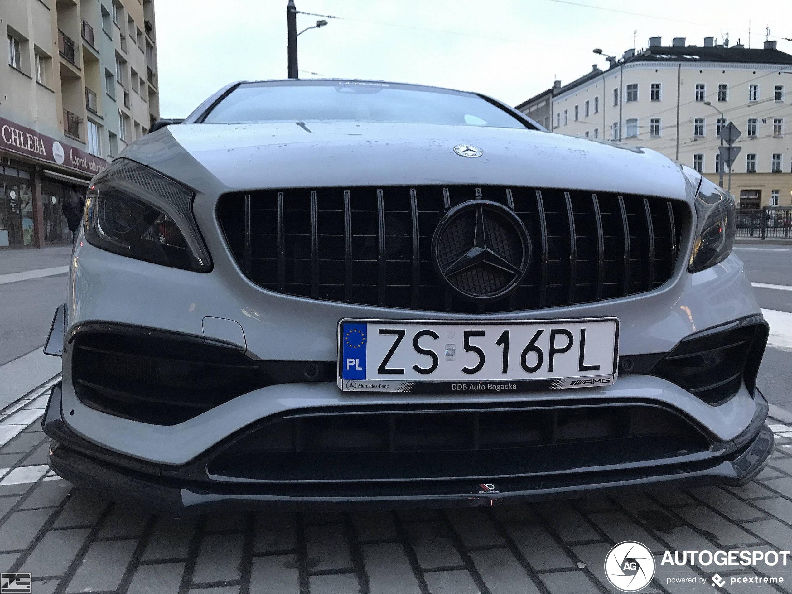 Mercedes-AMG A 45 W176 2015