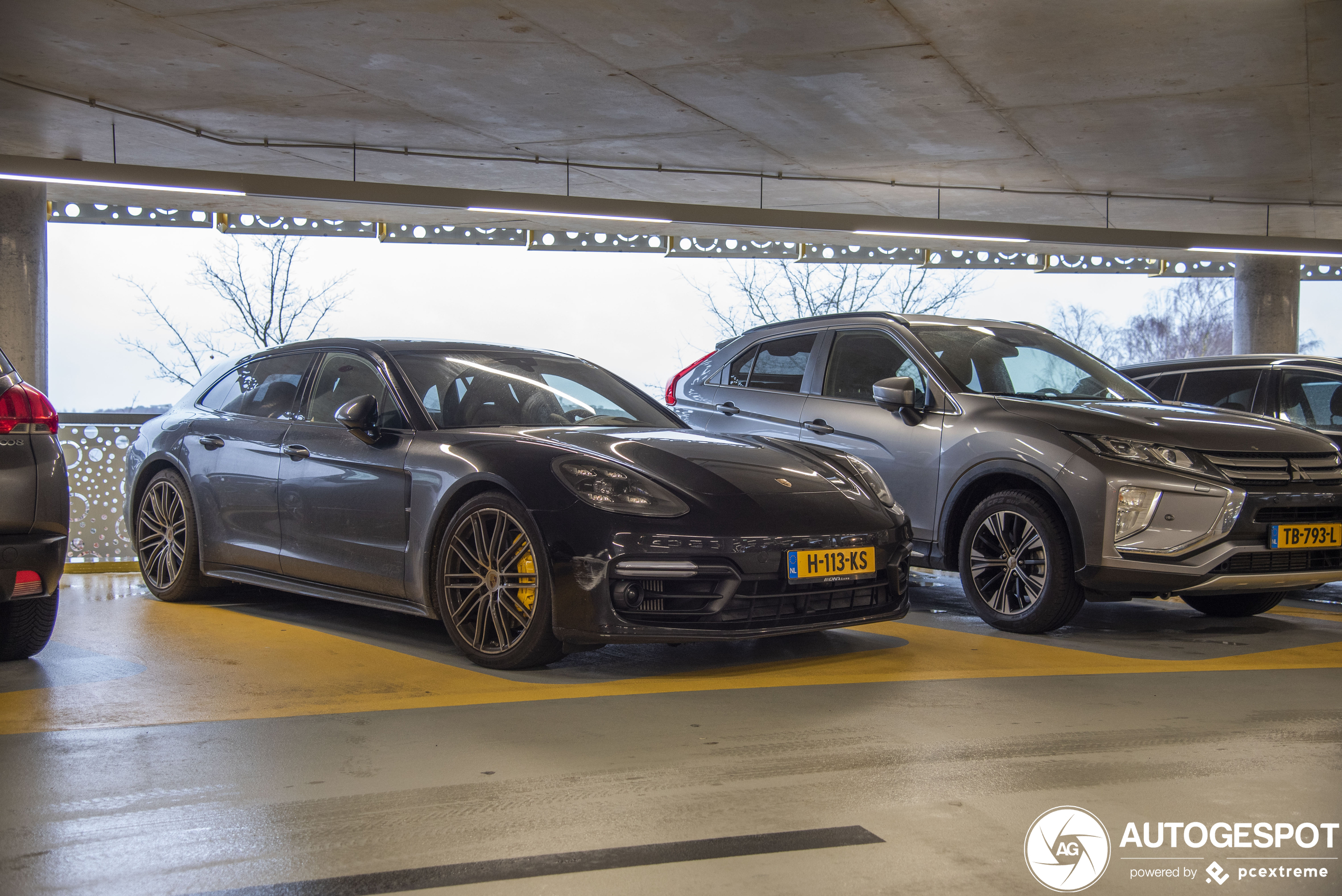 Porsche 971 Panamera GTS Sport Turismo