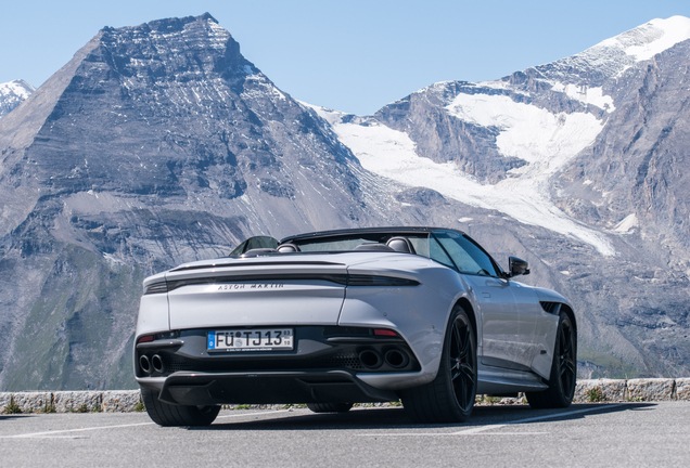 Aston Martin DBS Superleggera Volante