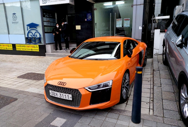 Audi R8 V10 Plus 2015