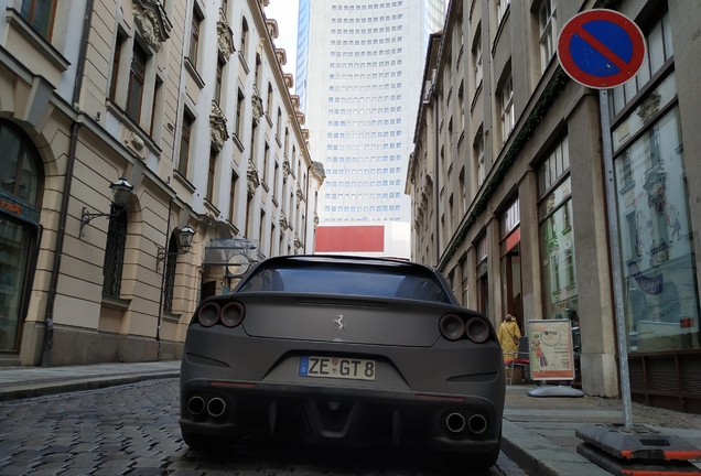 Ferrari GTC4Lusso T