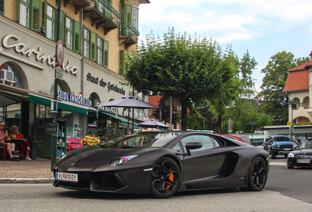 Lamborghini Aventador LP700-4