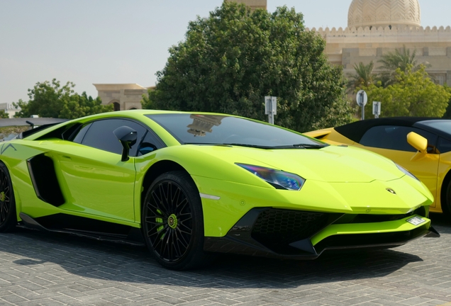 Lamborghini Aventador LP700-4