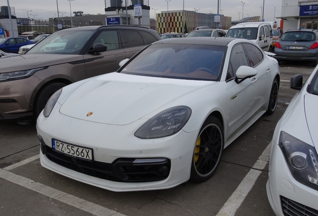 Porsche 971 Panamera Turbo S E-Hybrid