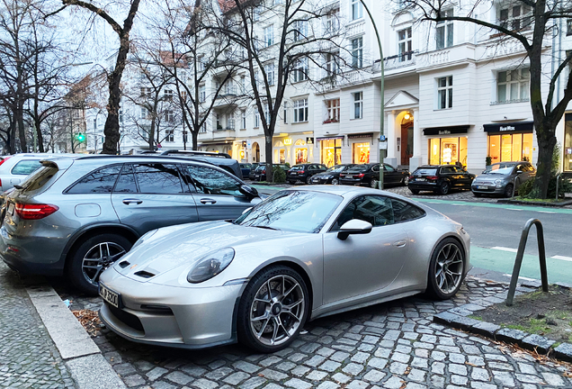 Porsche 992 GT3 Touring