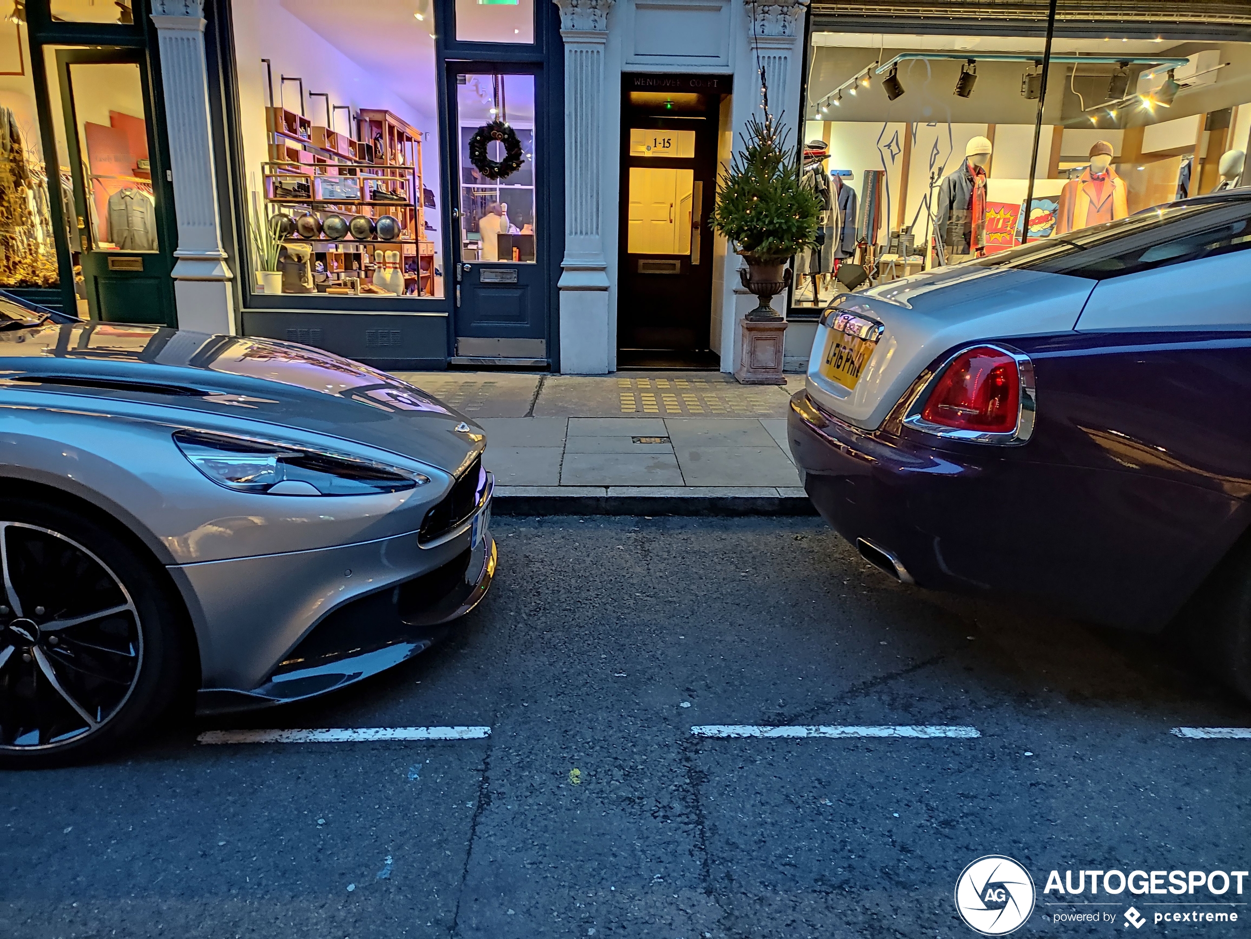 Aston Martin Vanquish S 2017 Ultimate Edition