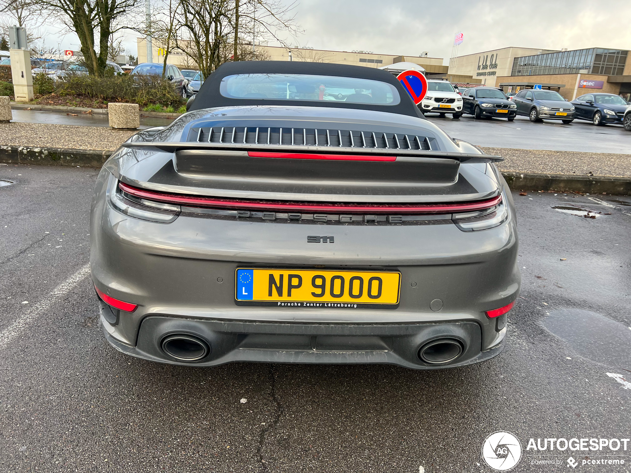 Porsche 992 Turbo Cabriolet