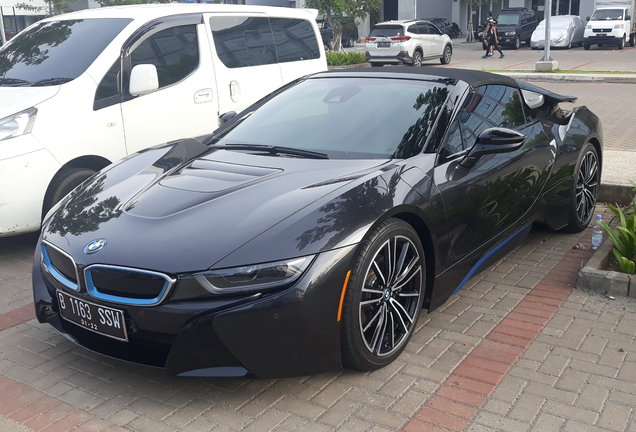 BMW i8 Roadster