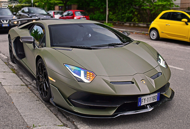 Lamborghini Aventador LP770-4 SVJ