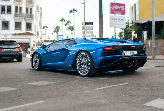 Lamborghini Aventador S LP740-4 Roadster