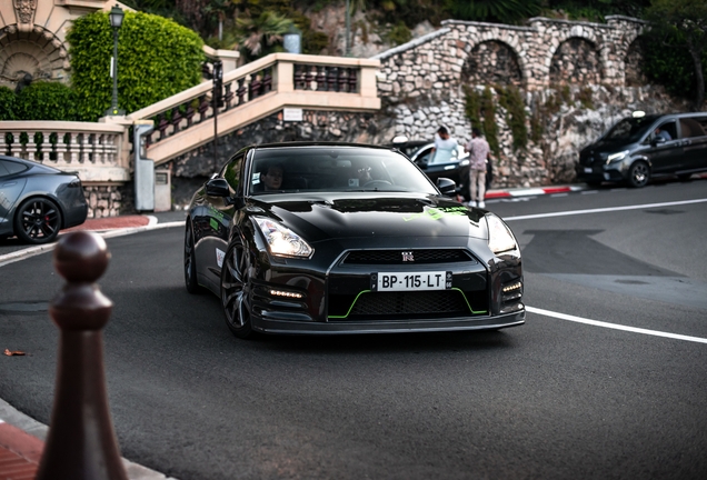 Nissan GT-R 2011