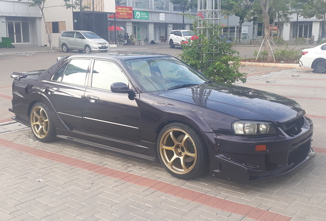 Nissan Skyline R34 Sedan URAS GT