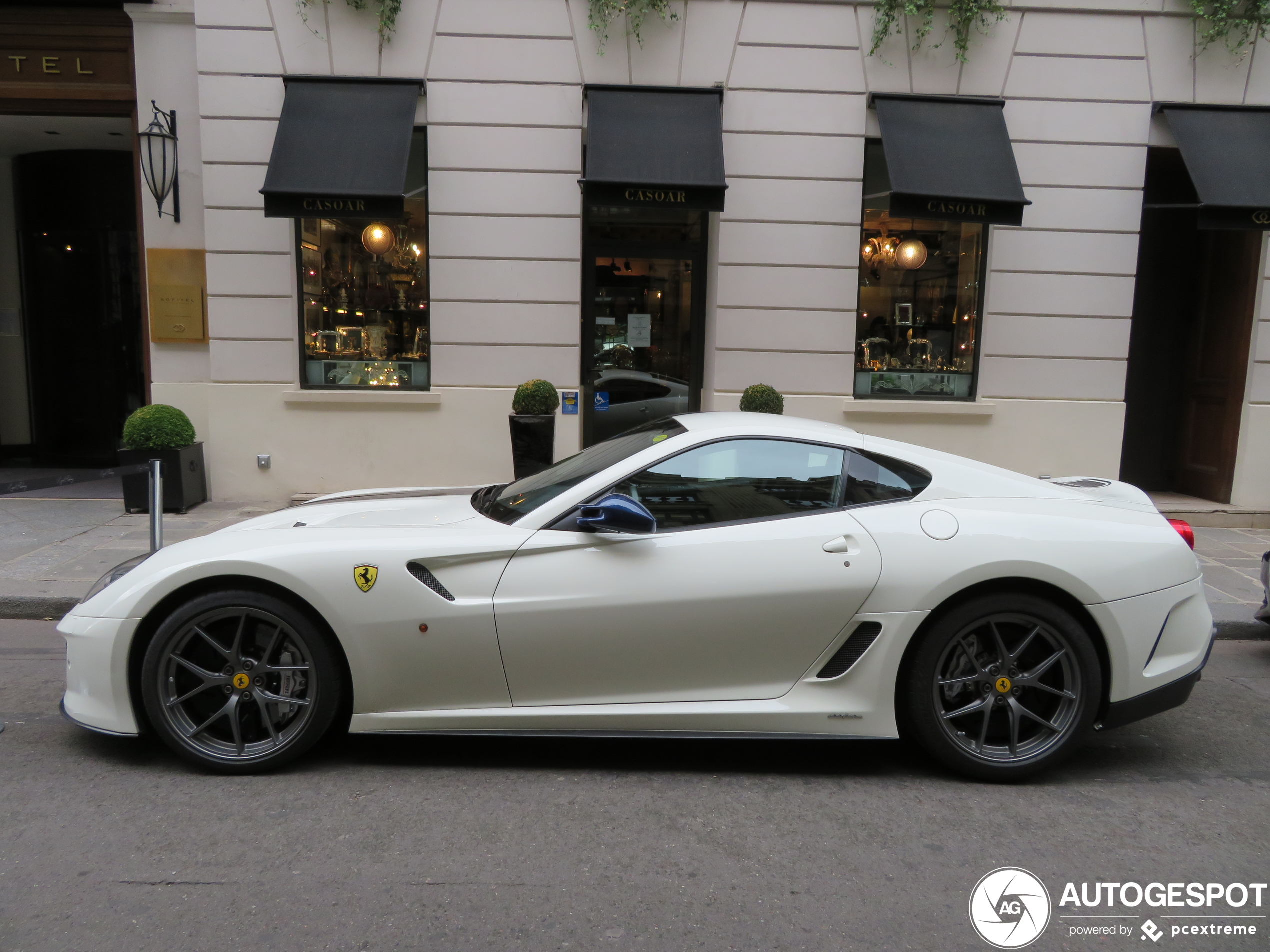 Deze baas geniet nog altijd van zijn Ferrari 599 GTO