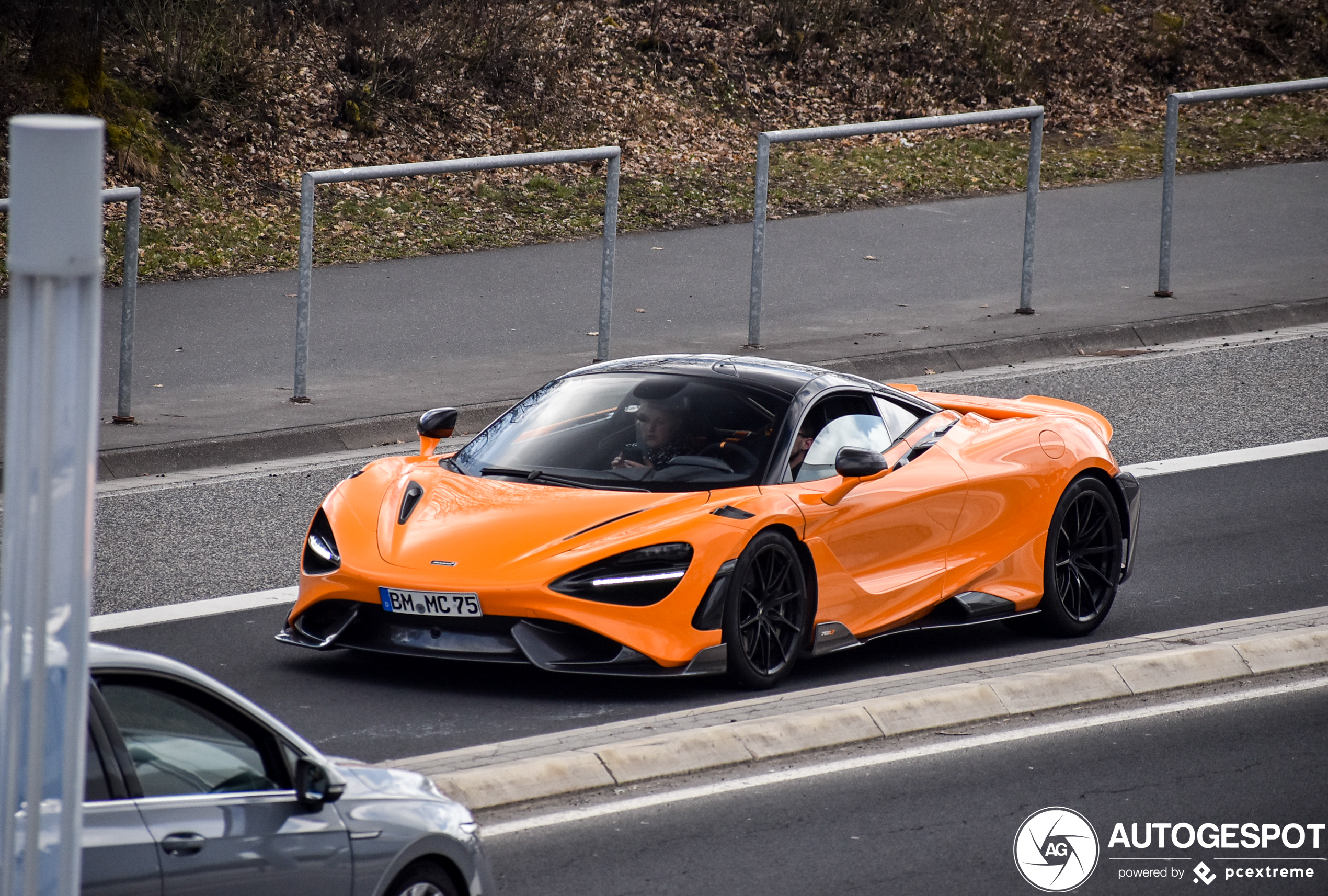 McLaren 765LT