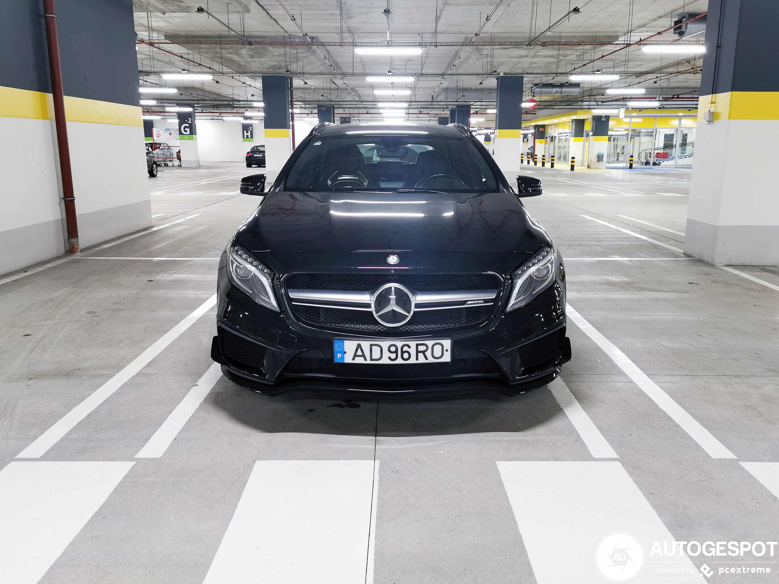 Mercedes-Benz GLA 45 AMG X156