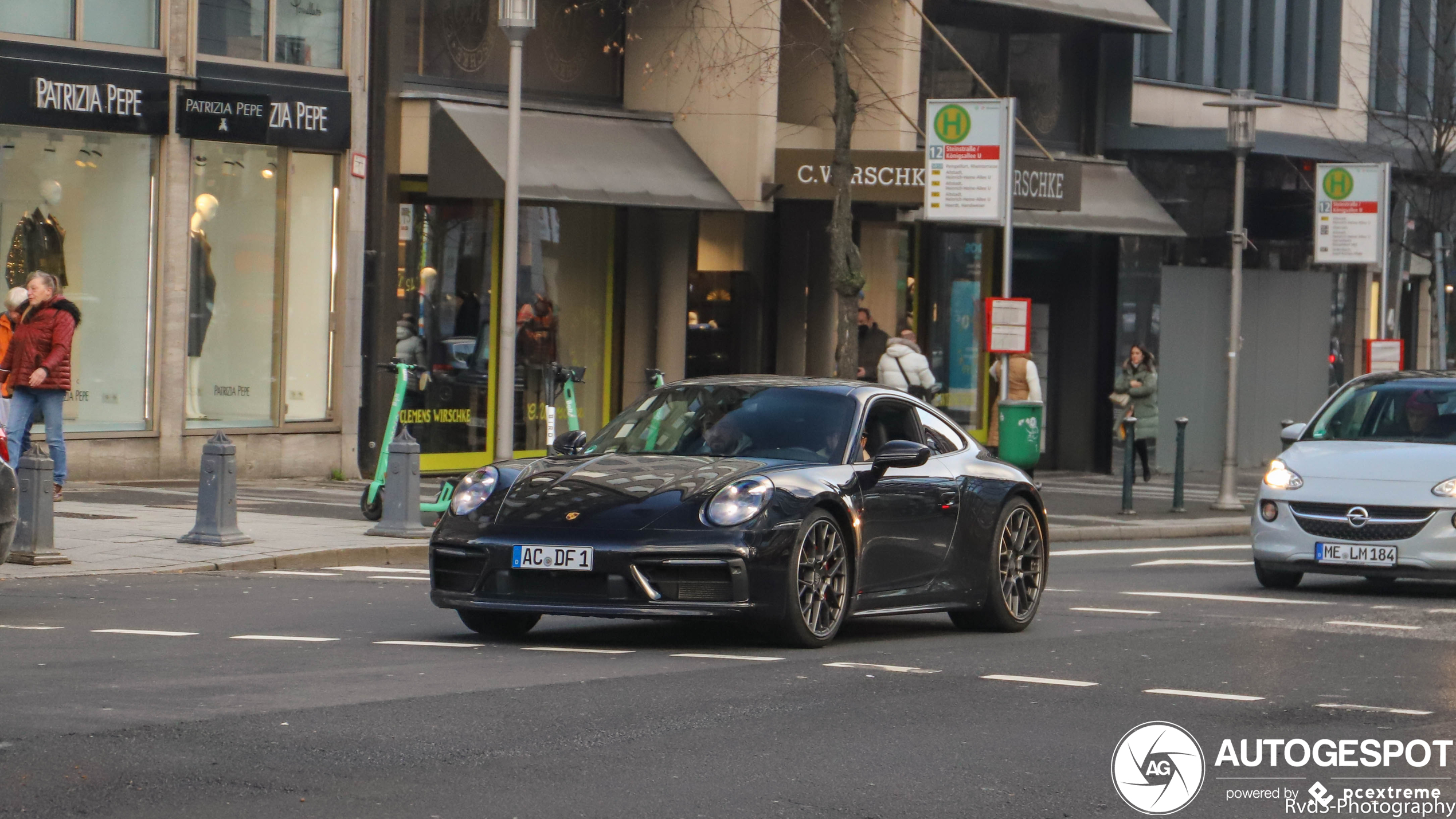 Porsche 992 Carrera S