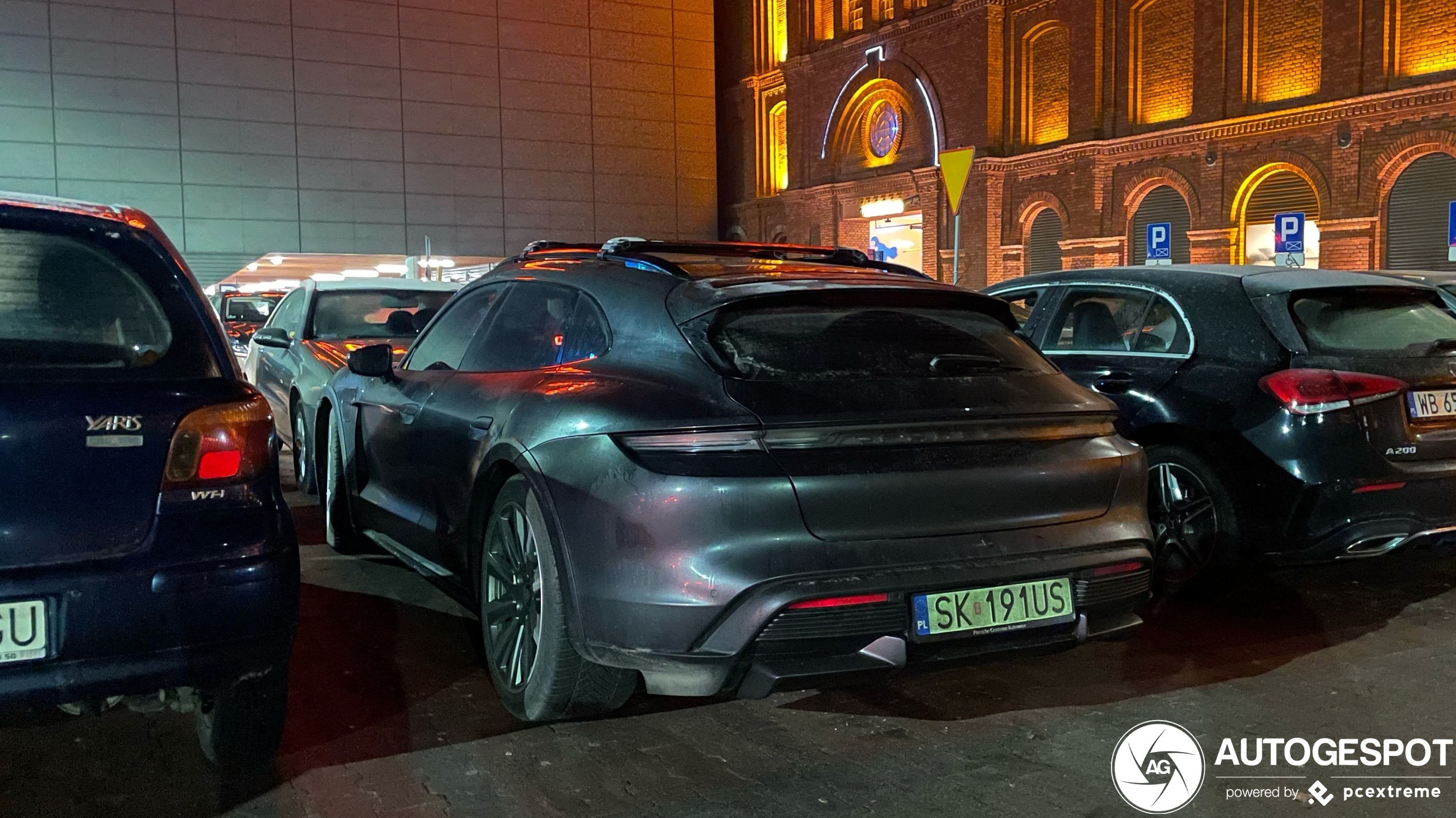 Porsche Taycan Turbo Cross Turismo