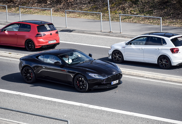 Aston Martin DB11 V8