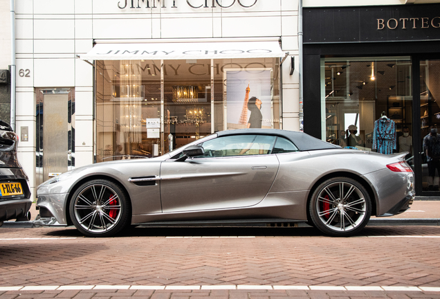 Aston Martin Vanquish Volante