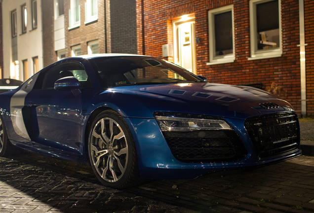 Audi R8 V10 2013