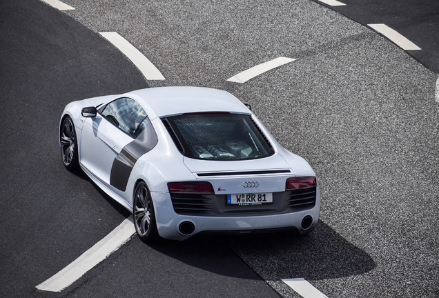 Audi R8 V10 Plus 2013