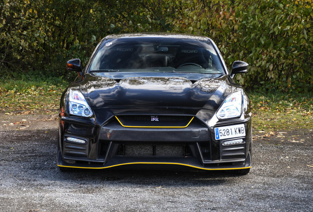 Nissan GT-R