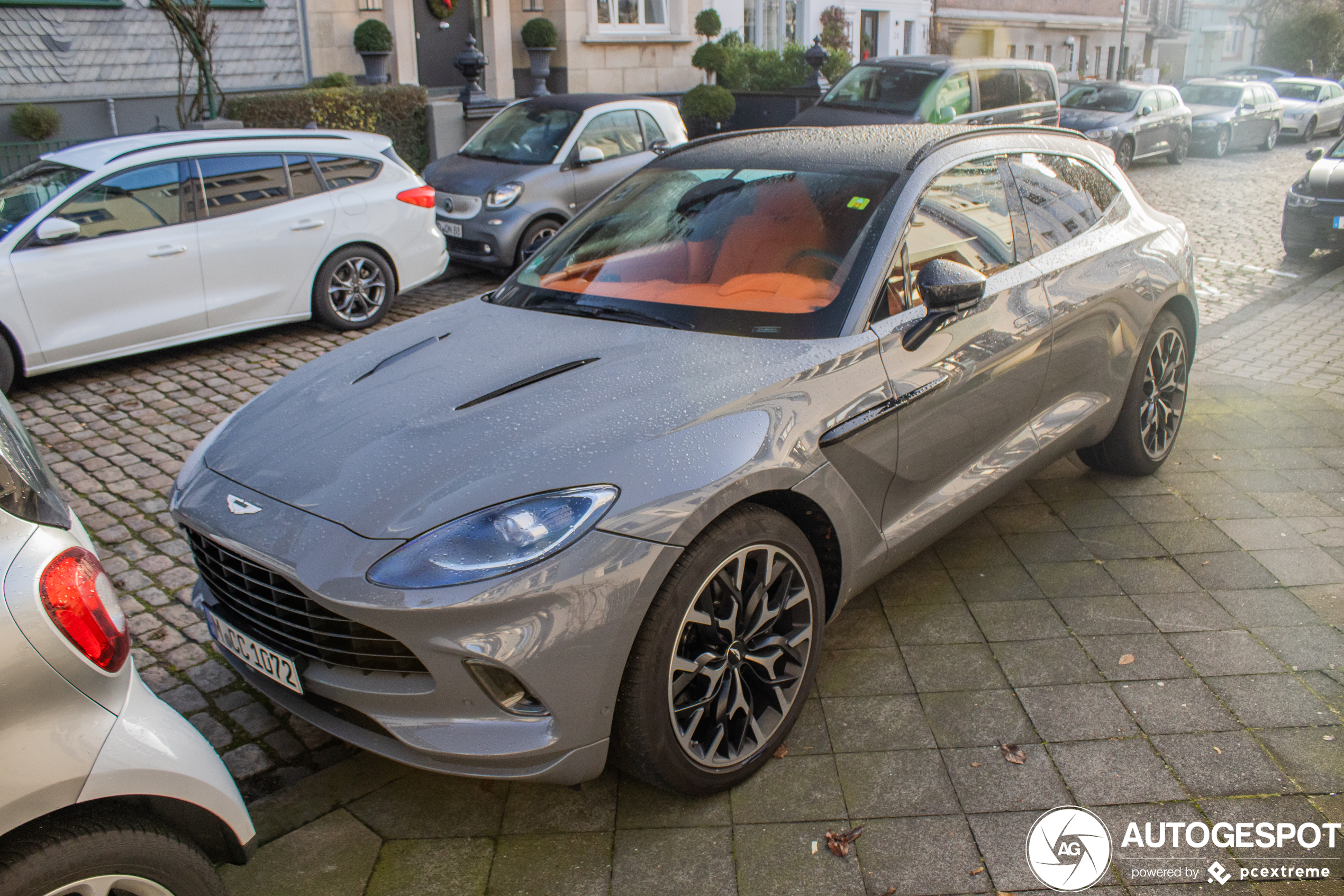 Aston Martin DBX