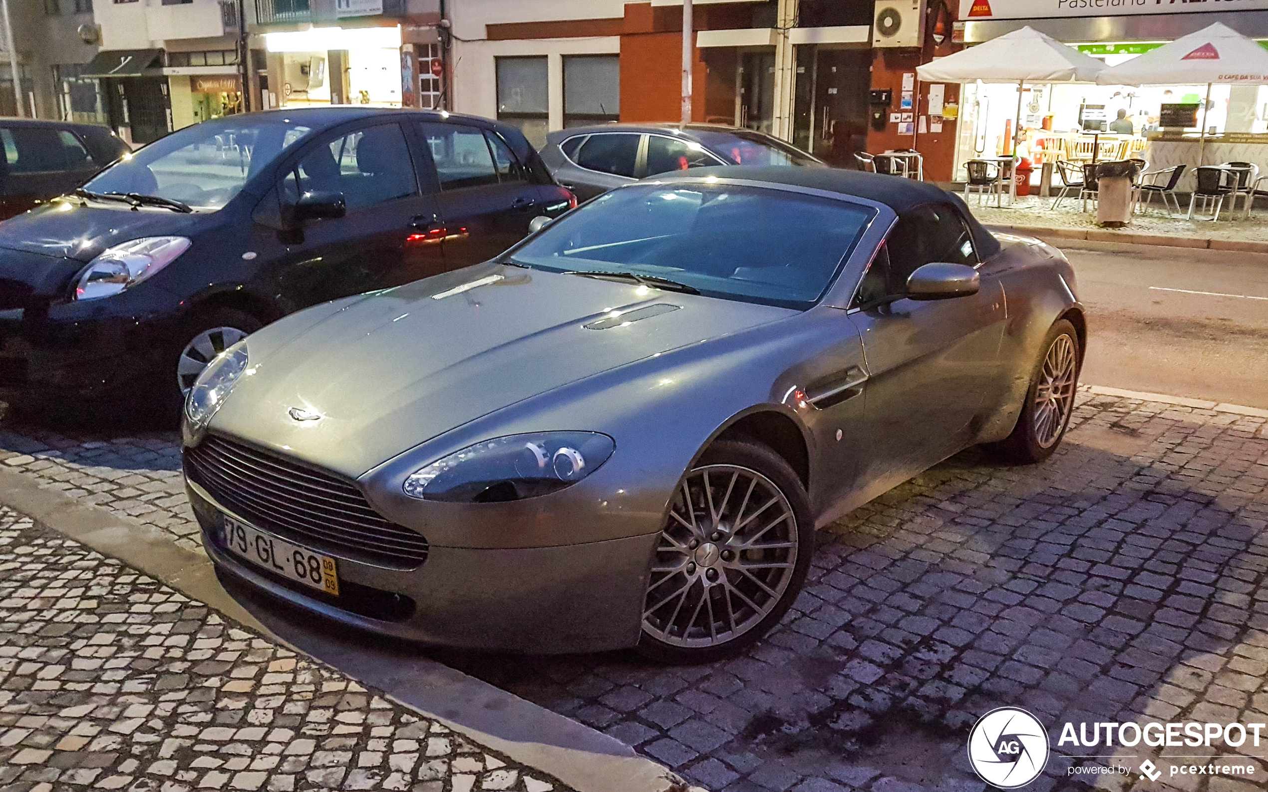 Aston Martin V8 Vantage Roadster