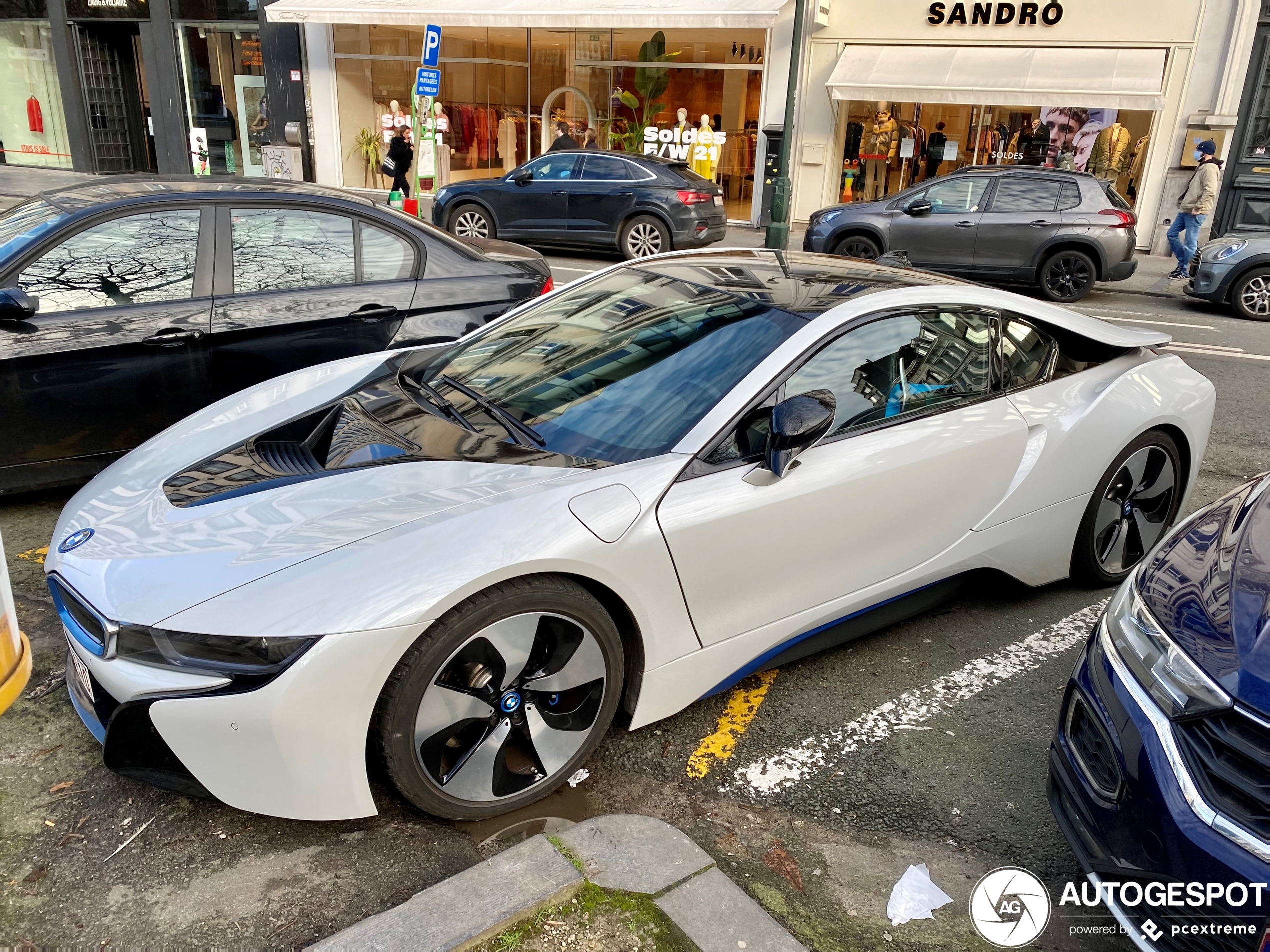 BMW i8