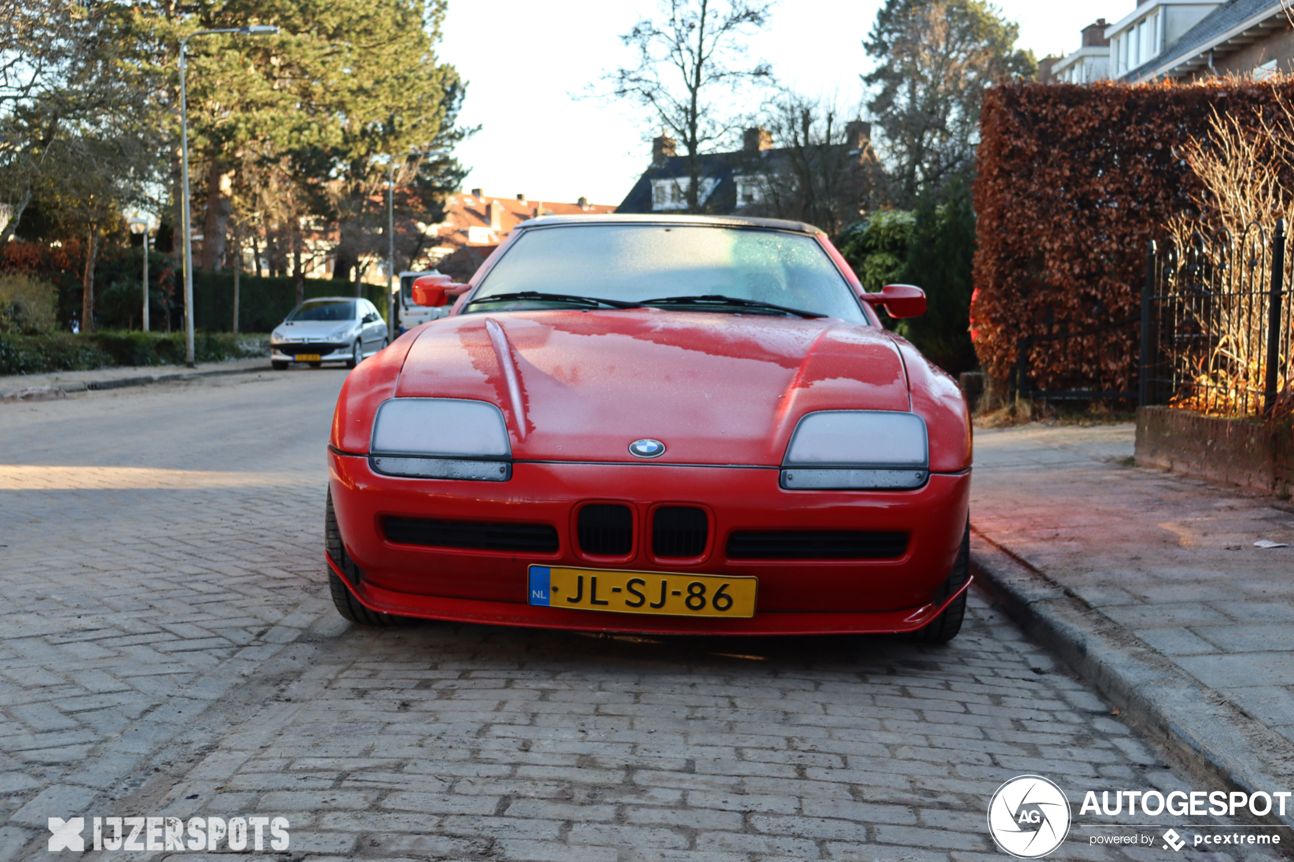 Nederlandse BMW Z1 staat er frisjes bij in de winterzon