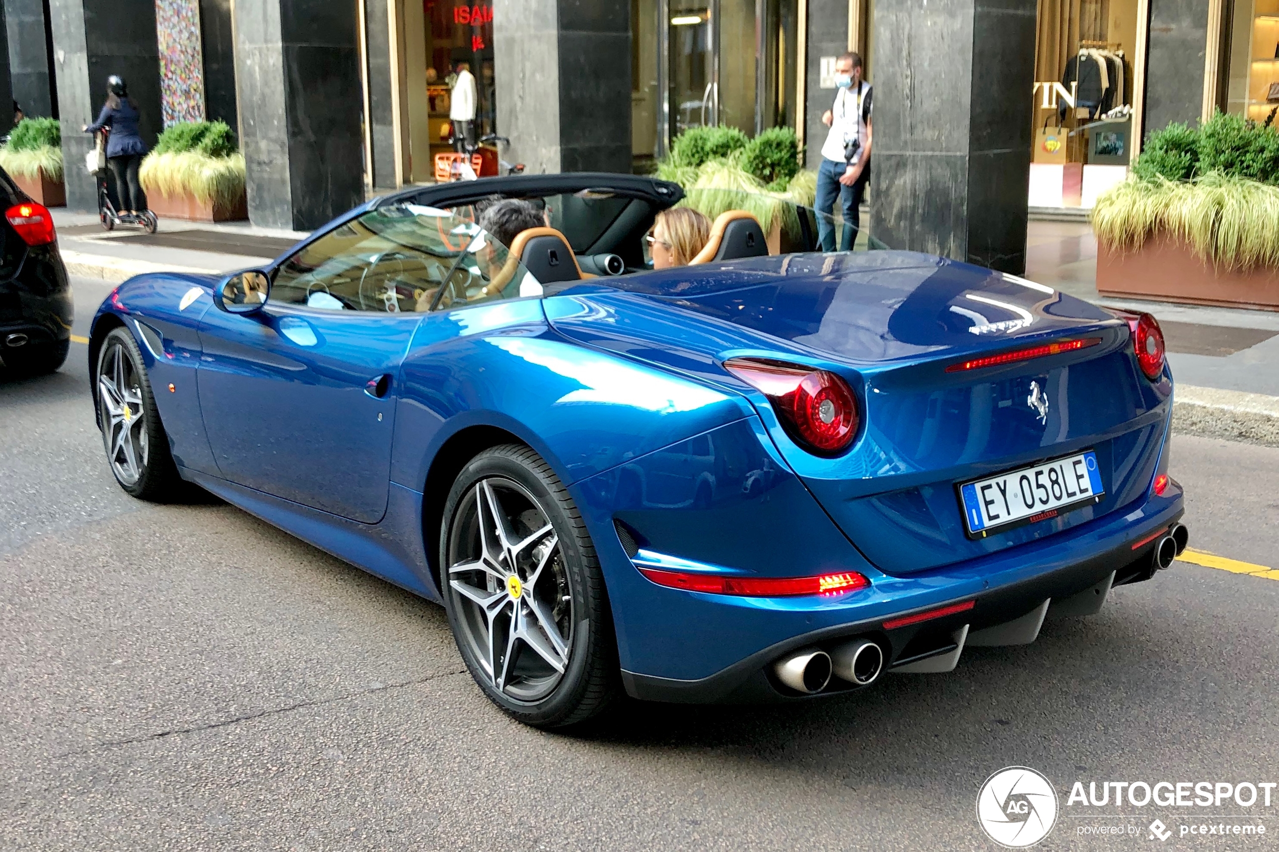 Ferrari California T