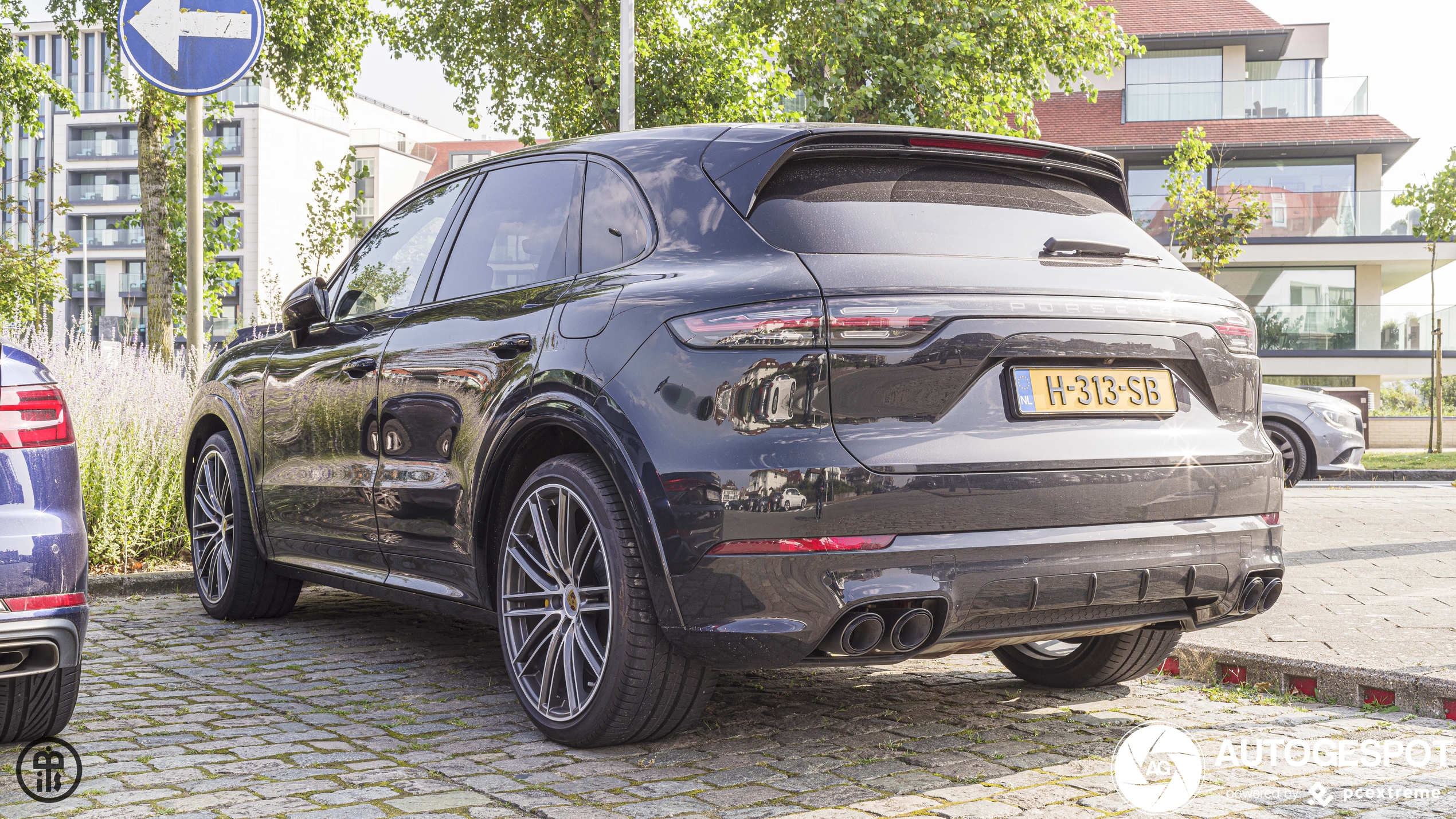 Porsche Cayenne Turbo S E-Hybrid