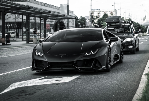 Lamborghini Huracán LP640-4 EVO