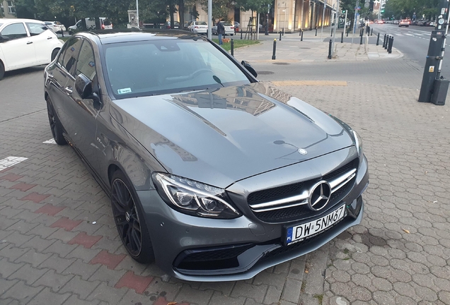 Mercedes-AMG C 63 S W205