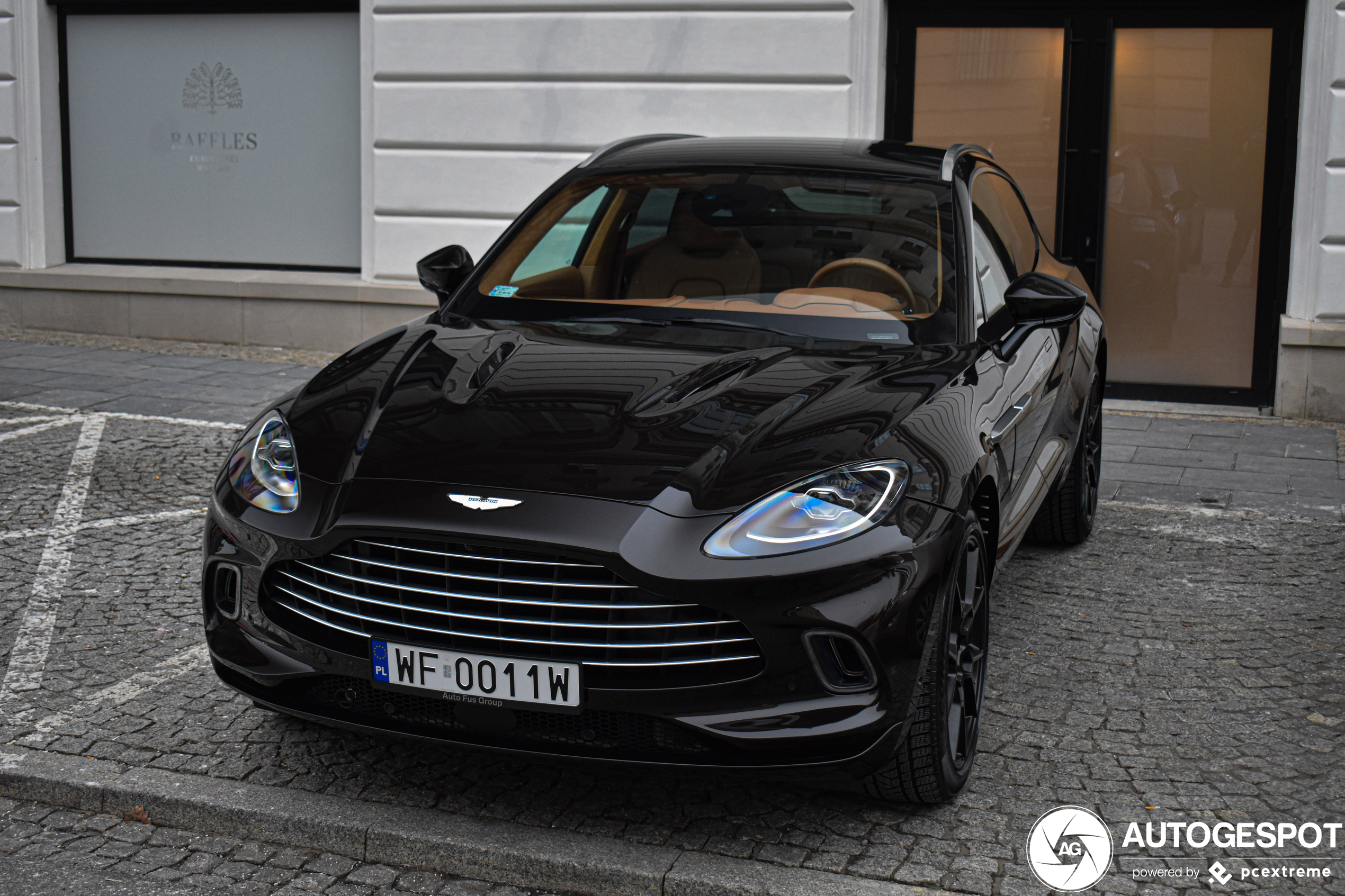 Aston Martin DBX