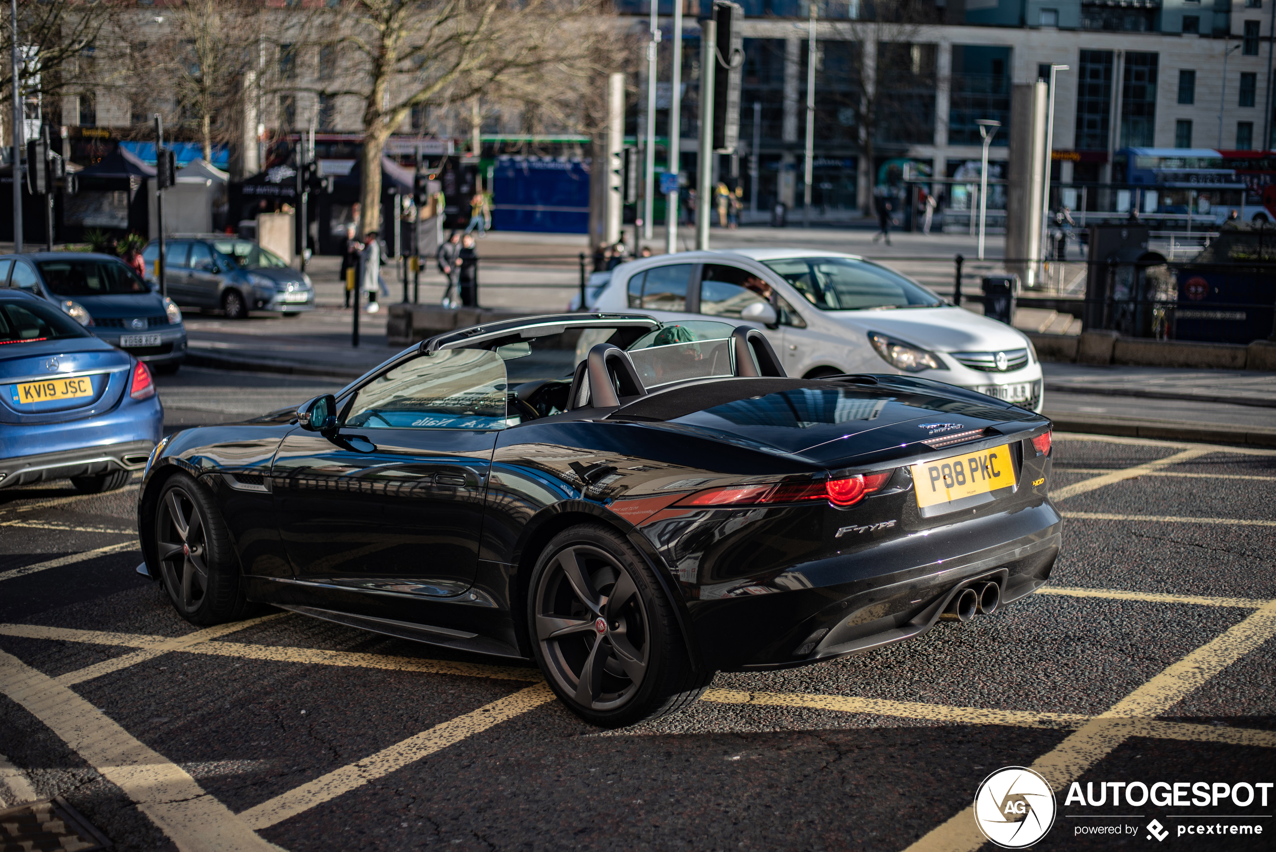 Jaguar F-TYPE 400 Sport Convertible